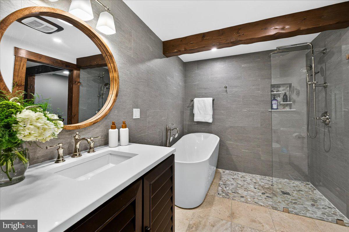 NEWINGTON FOREST - Residential