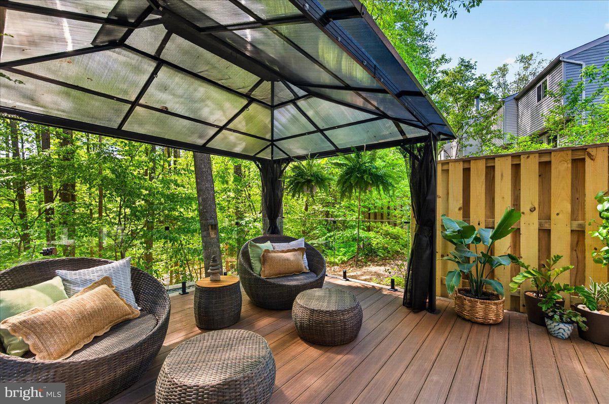 NEWINGTON FOREST - Residential