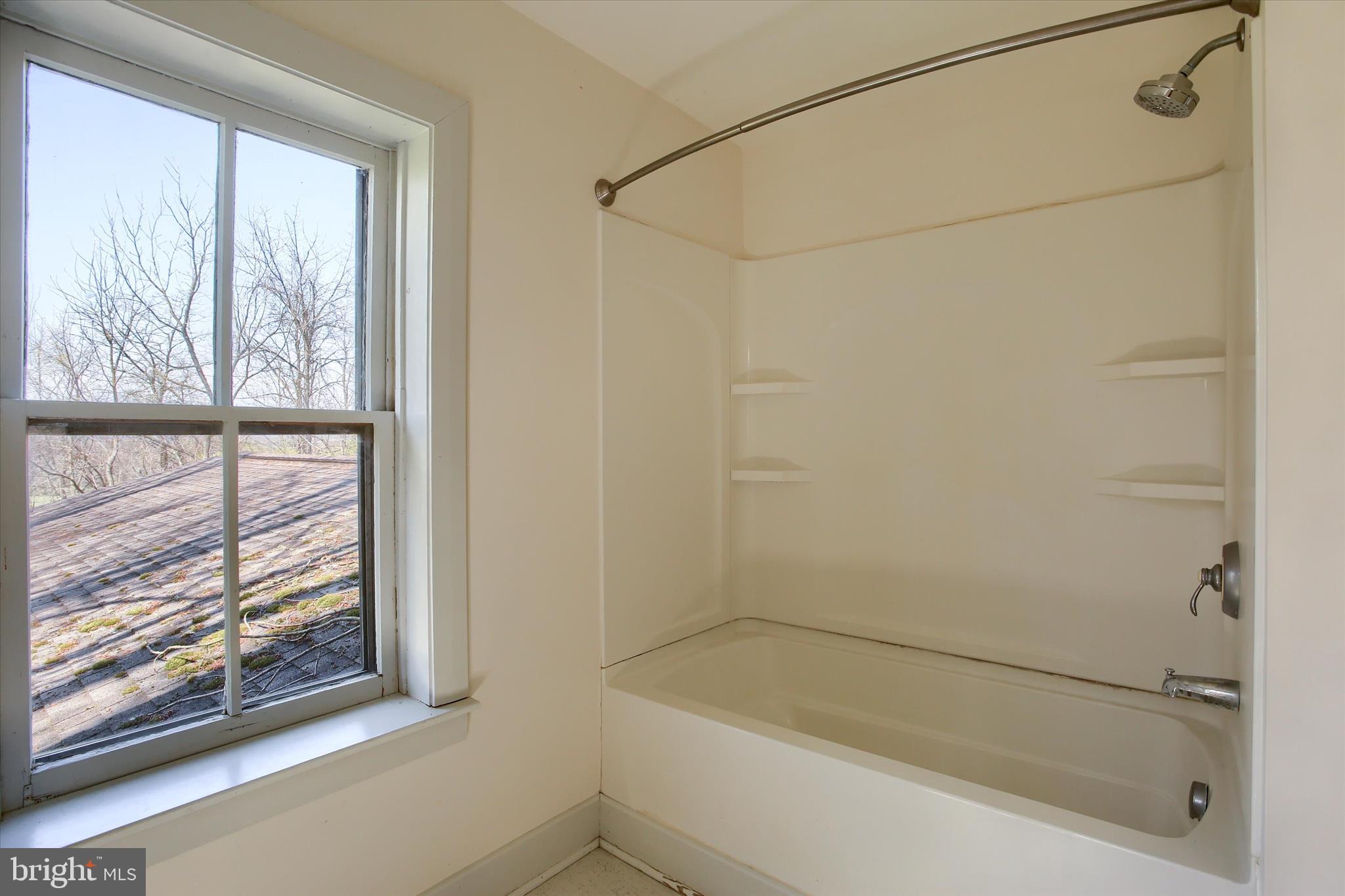 DILLSBURG - Residential