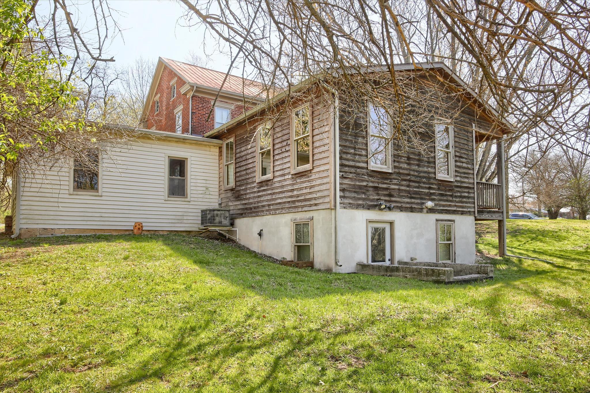 DILLSBURG - Residential