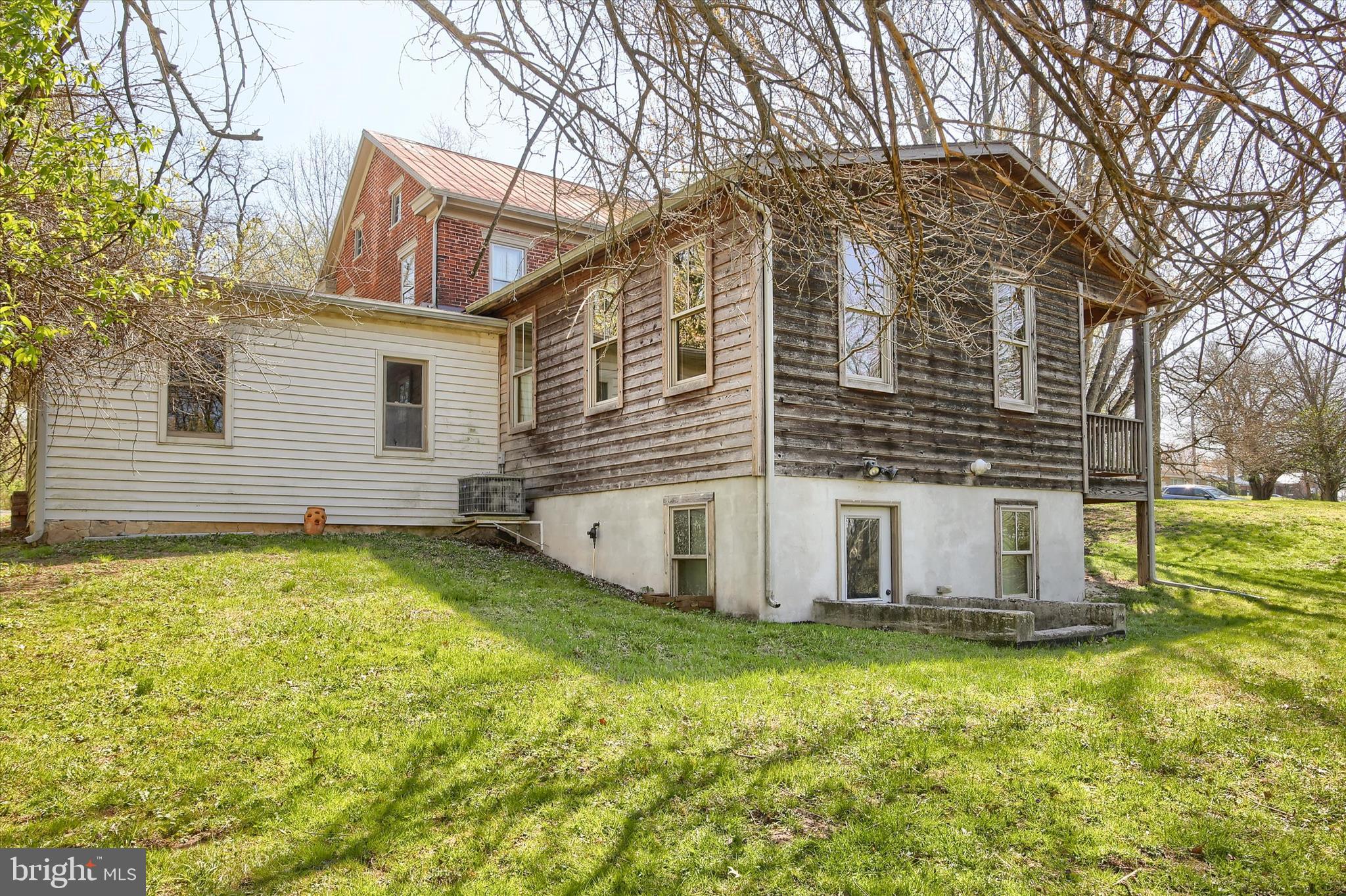 DILLSBURG - Residential