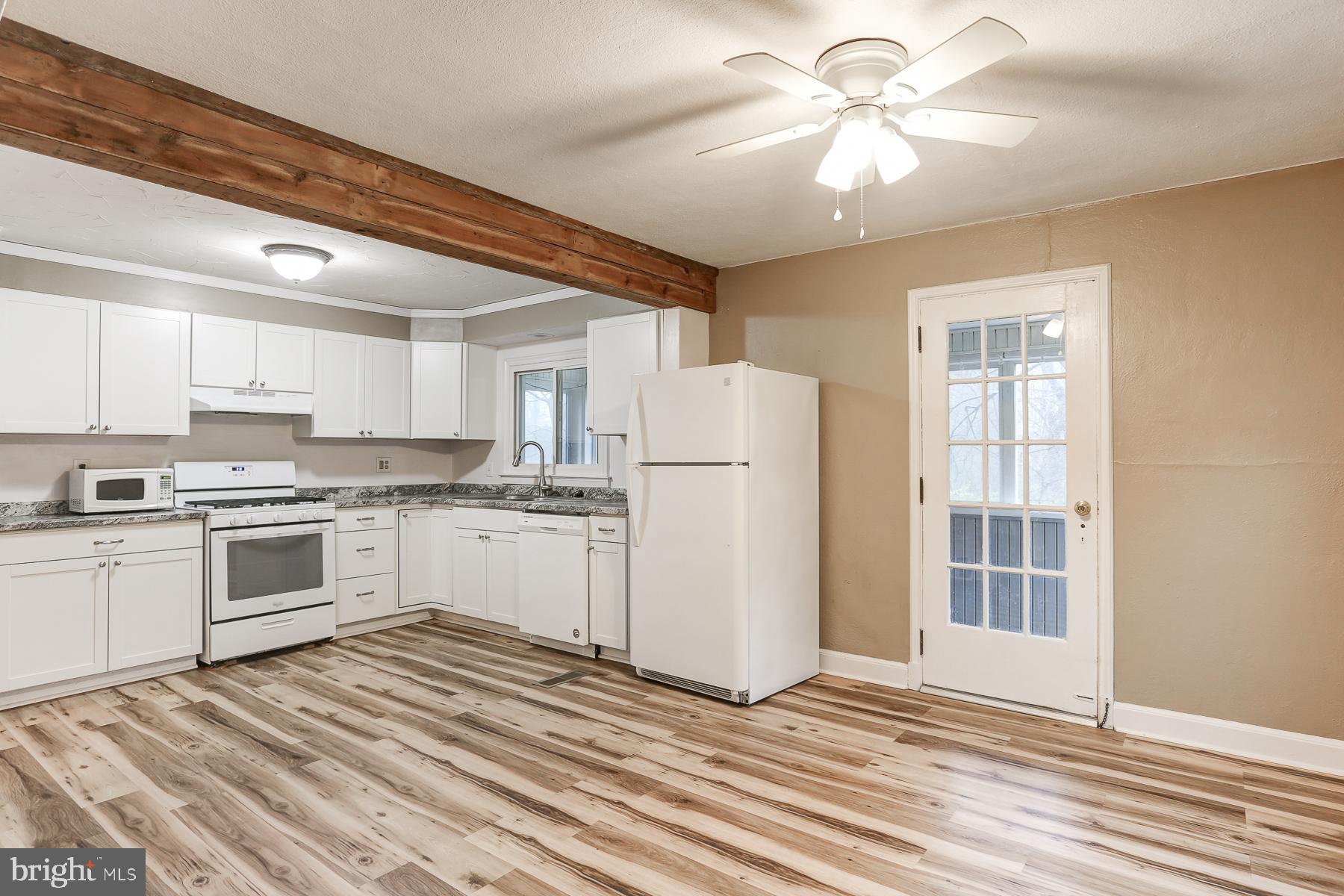 CAMP HILL BOROUGH - Residential Lease