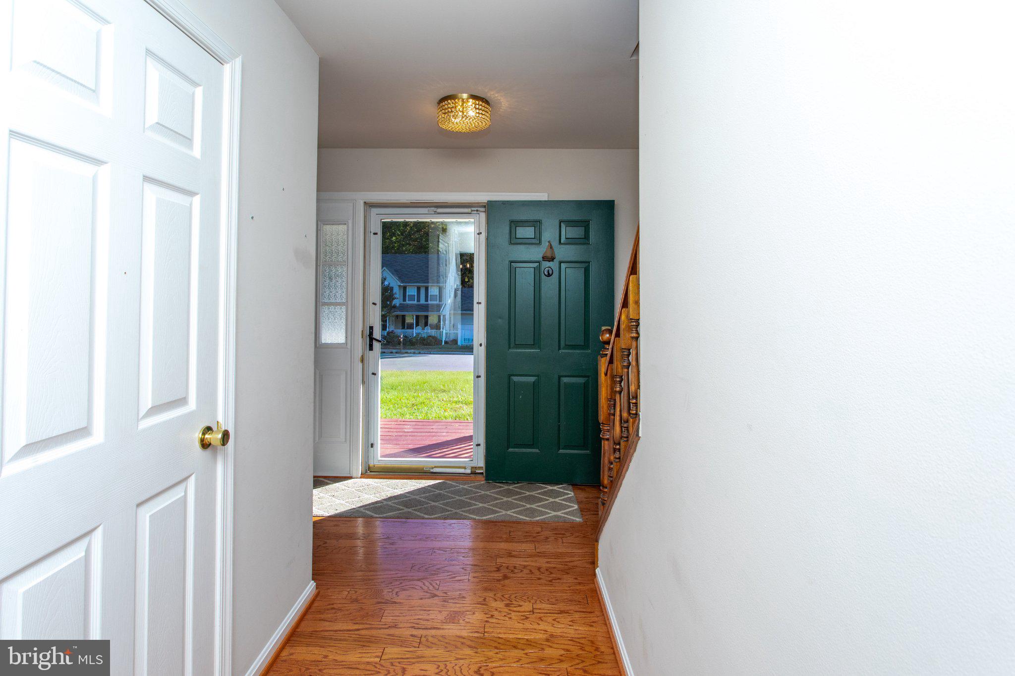 1009 WALES DRIVE