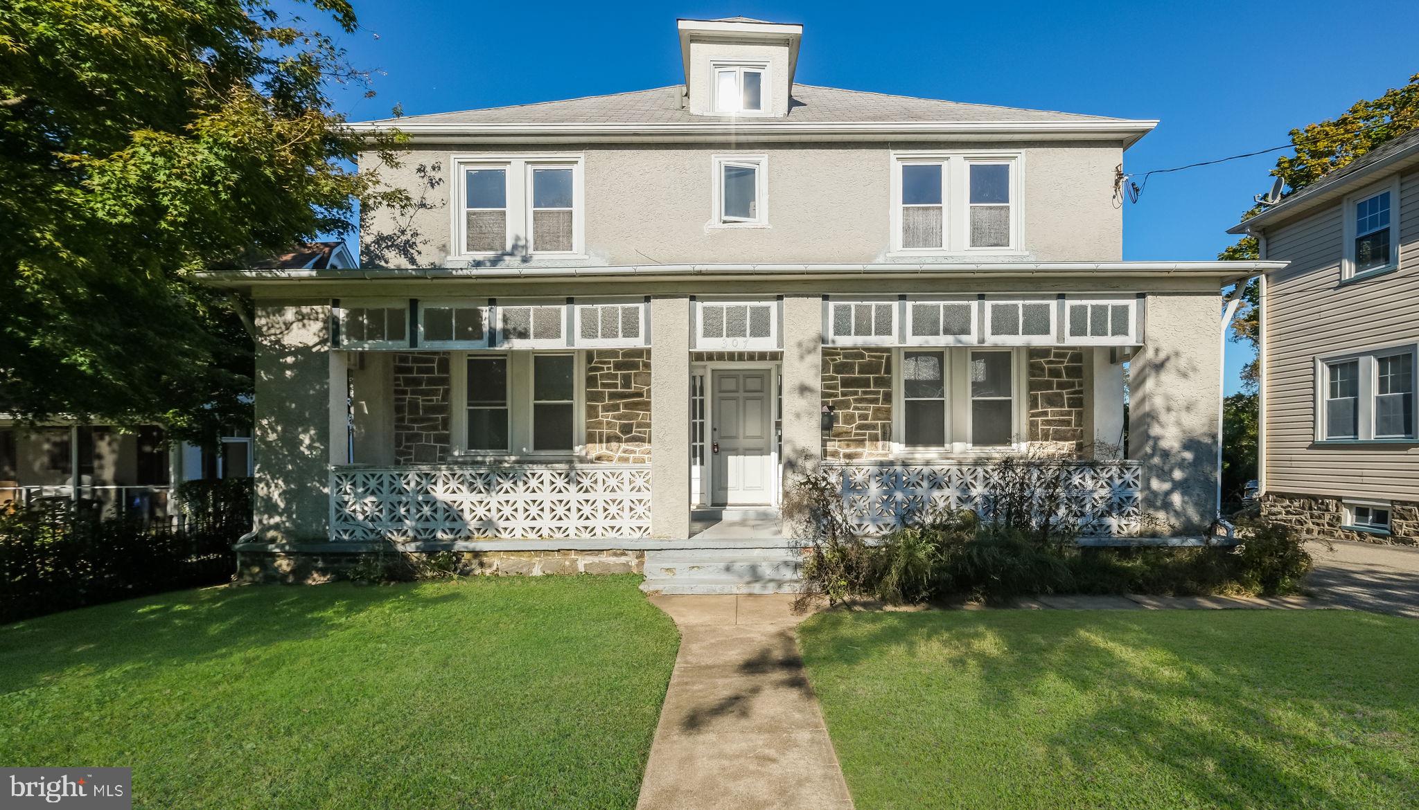 307 W WAYNE AVENUE