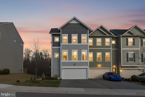 Photo of 225 Patchwork Dr, STEPHENSON, VA 22656 (MLS # VAFV2039154)