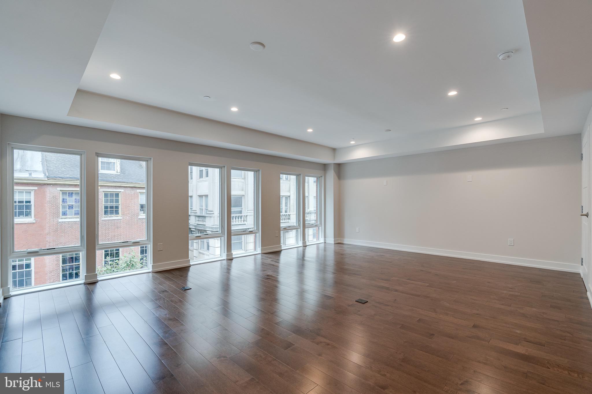 PHILADELPHIA (WEST) - Residential