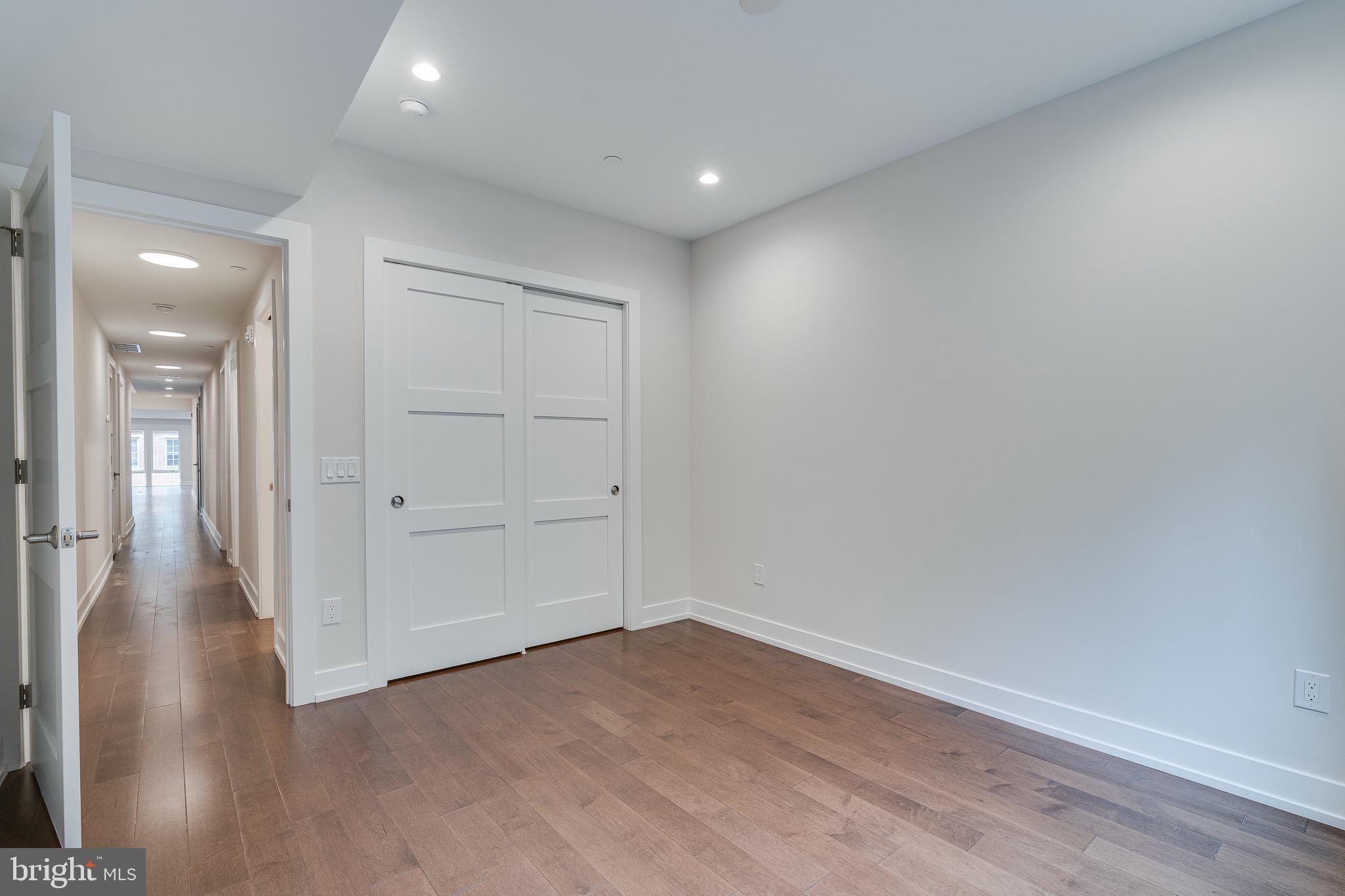 PHILADELPHIA (WEST) - Residential