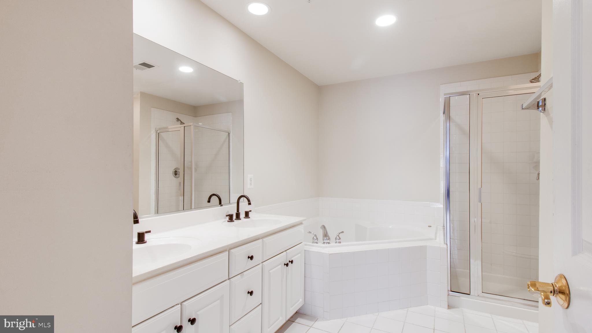 FALLSGROVE - Residential Lease