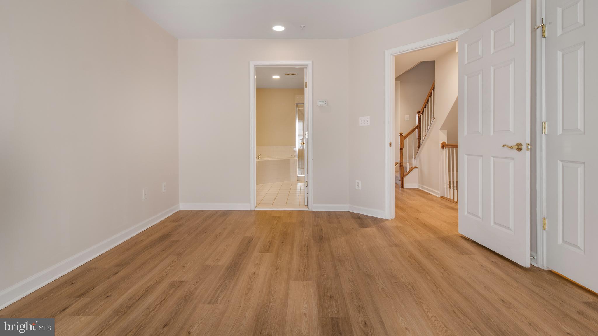 FALLSGROVE - Residential Lease