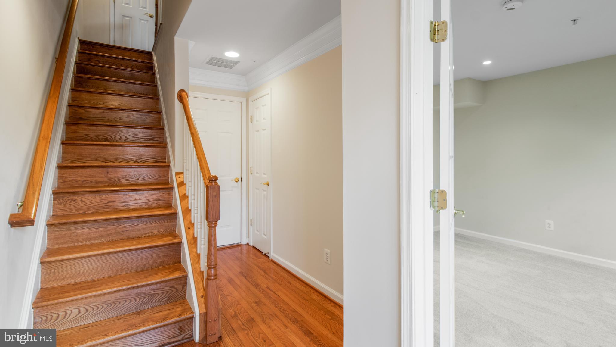 FALLSGROVE - Residential Lease