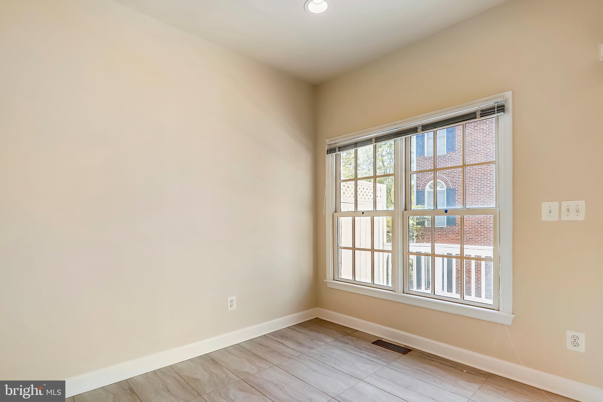 FALLSGROVE - Residential Lease