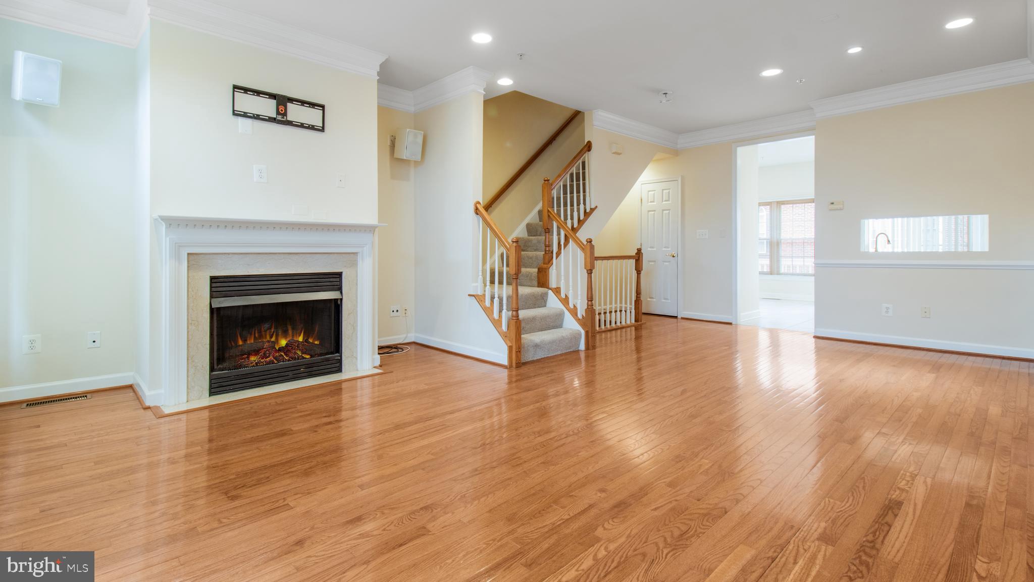 FALLSGROVE - Residential Lease