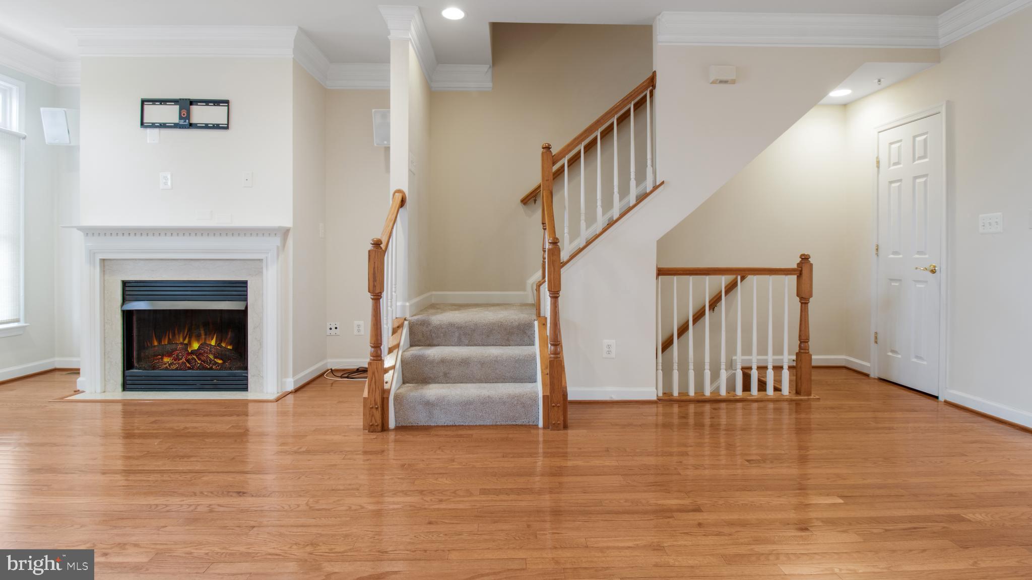 FALLSGROVE - Residential Lease