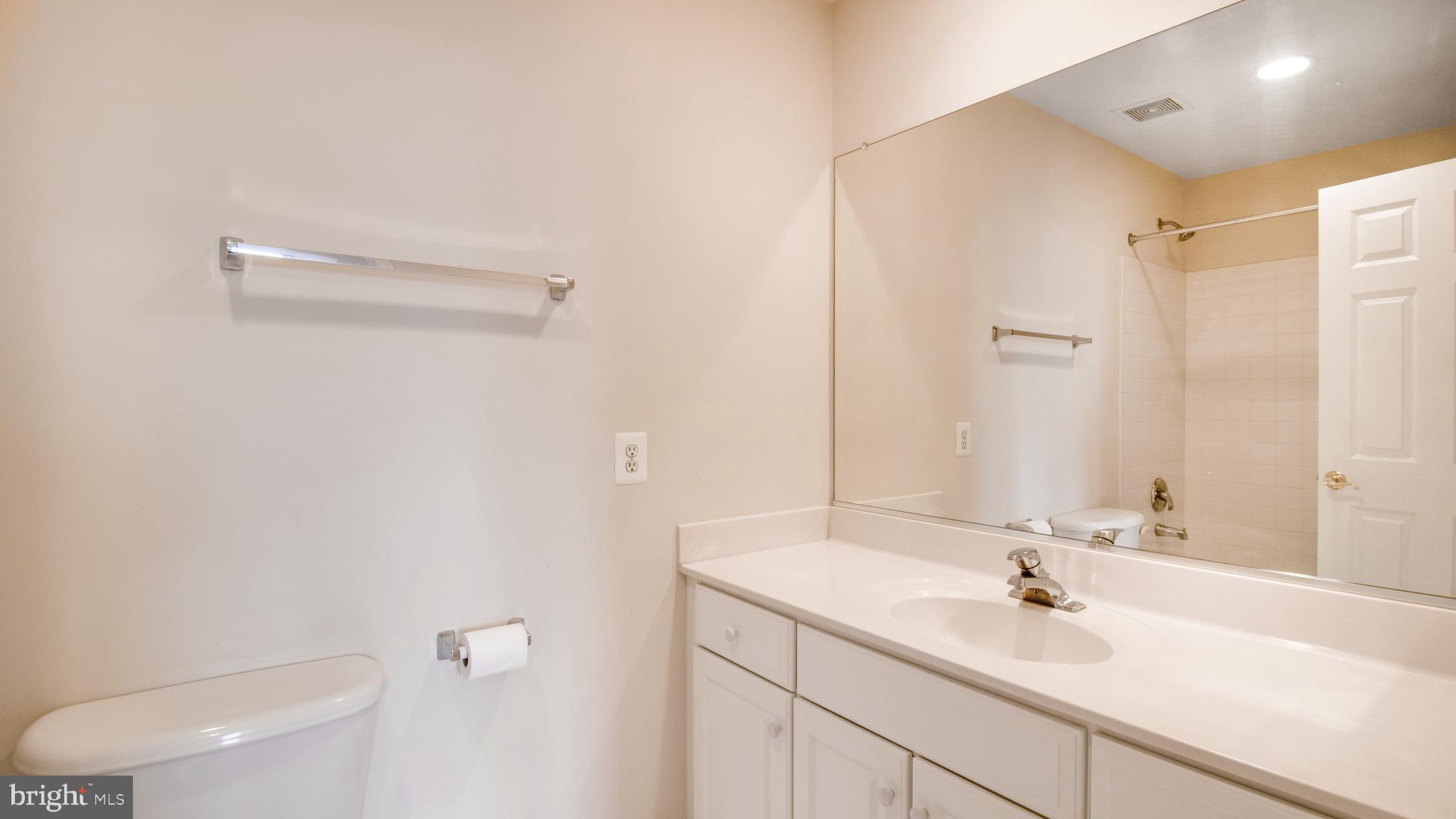 FALLSGROVE - Residential Lease