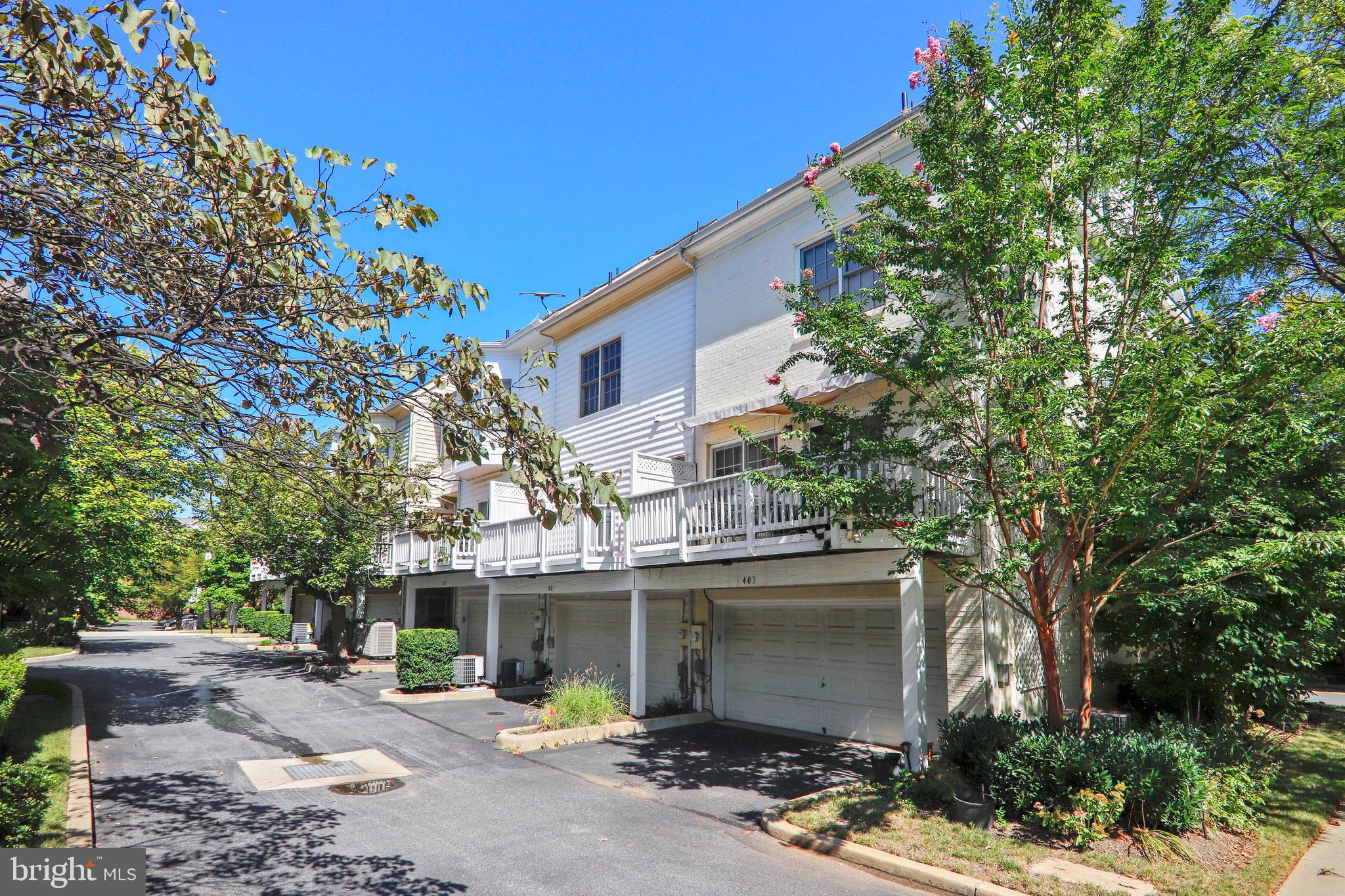 FALLSGROVE - Residential Lease