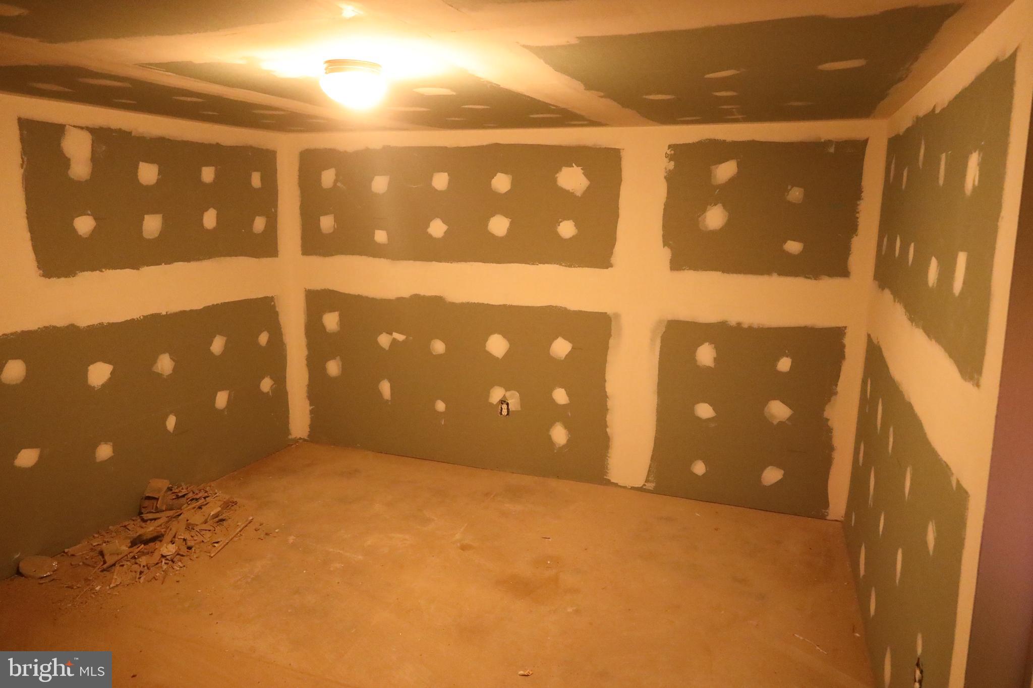 OLNEY (EAST) - Residential