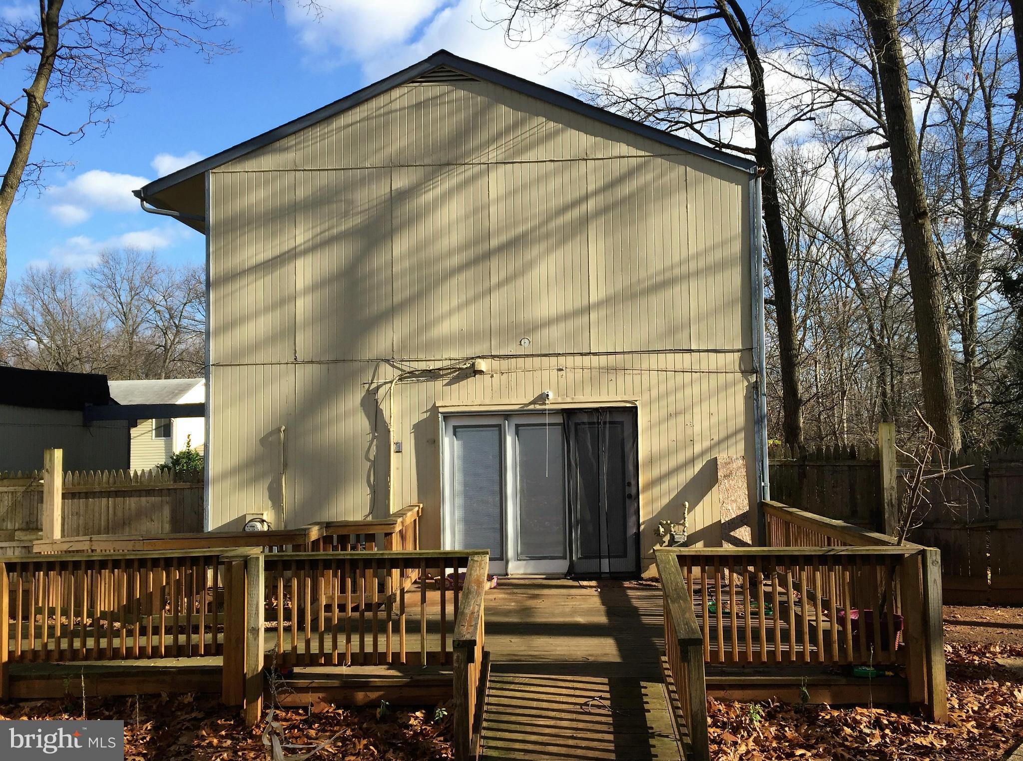 LAYTONIA - Residential Lease