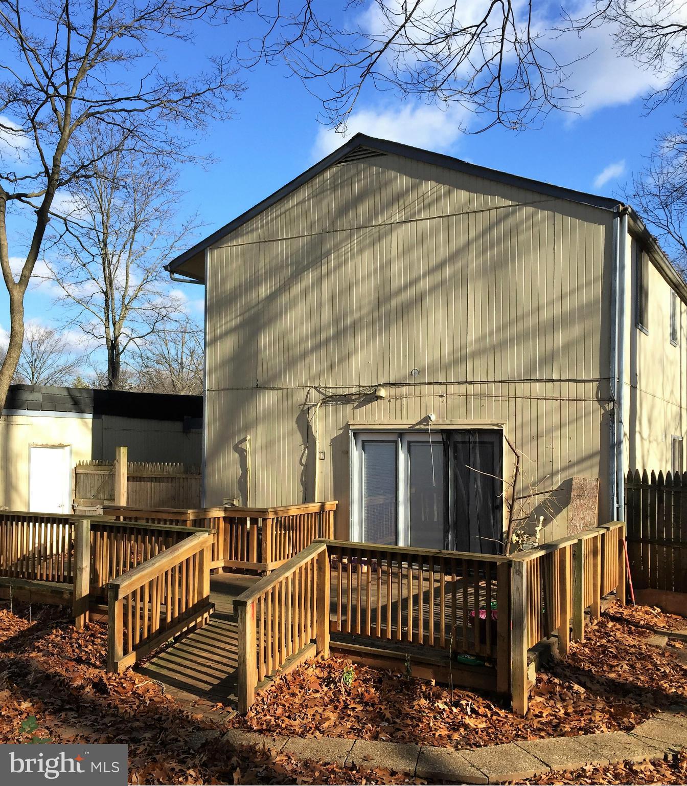 LAYTONIA - Residential Lease