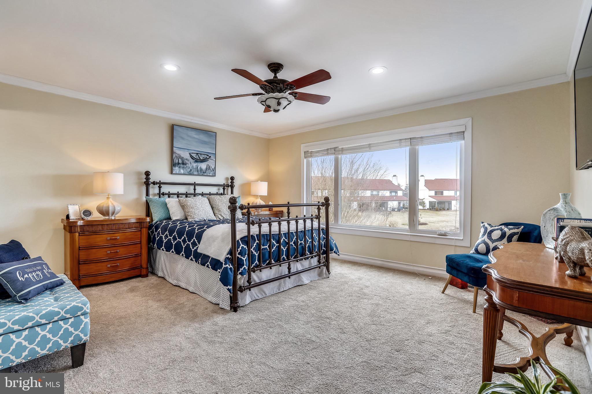 QUEENS LANDING - Residential