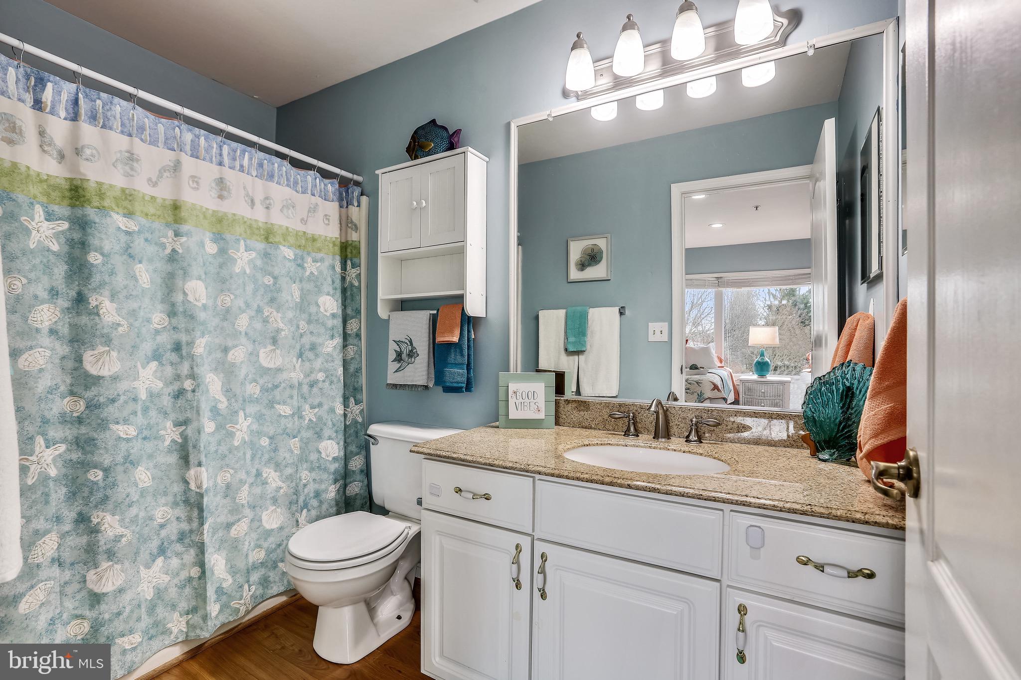 QUEENS LANDING - Residential