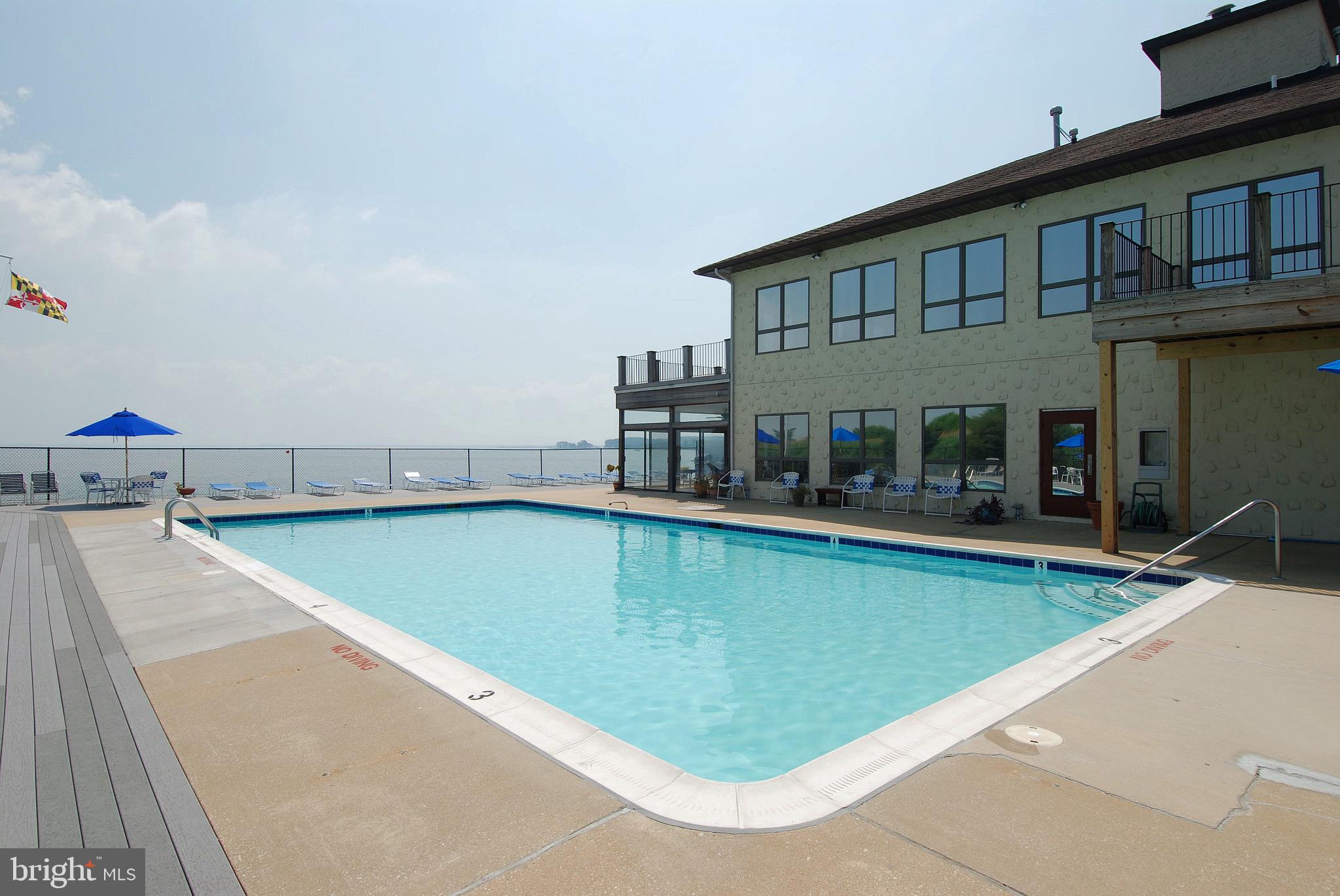 QUEENS LANDING - Residential