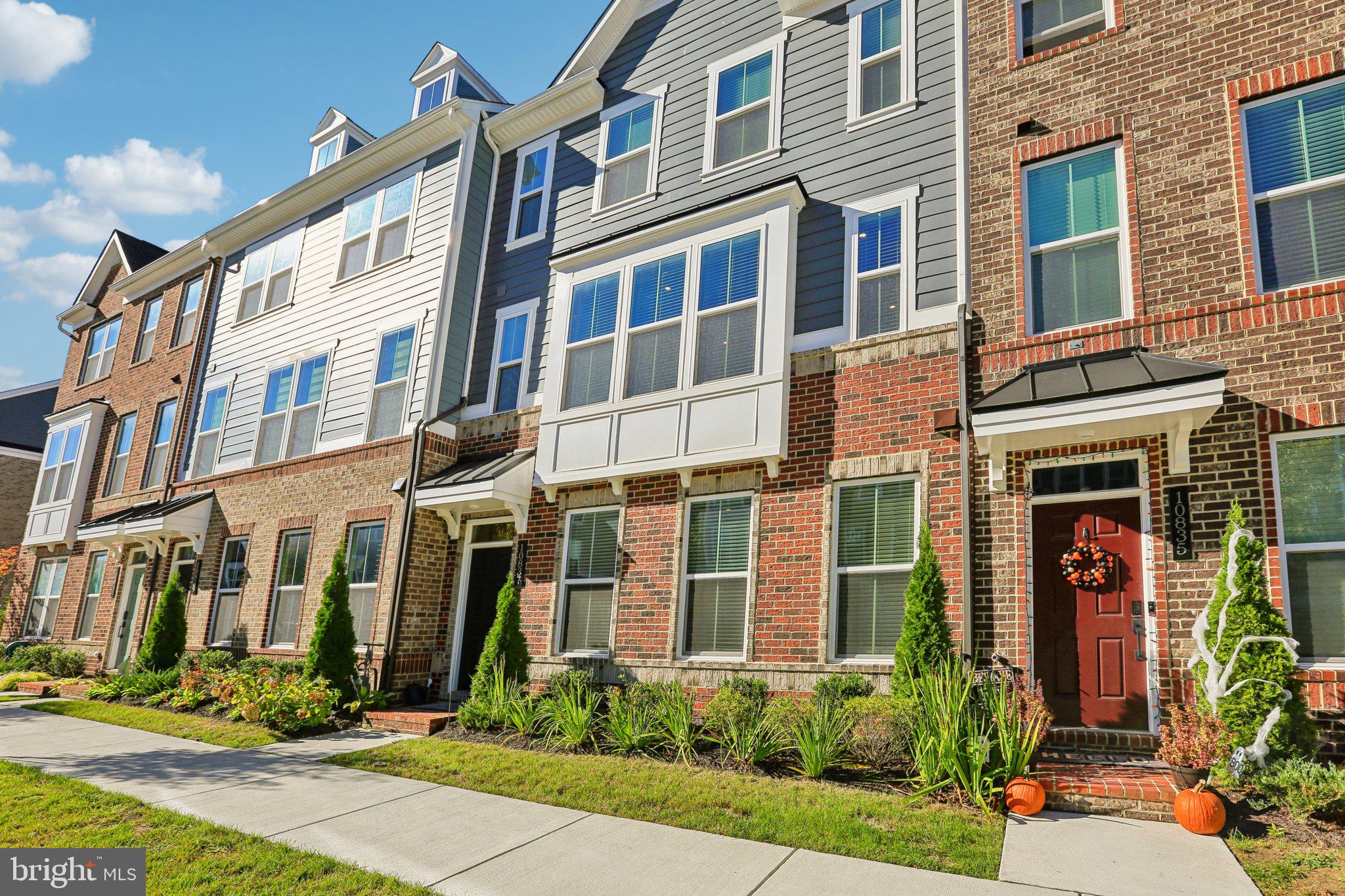 GREENLEIGH AT CROSSROADS - Residential