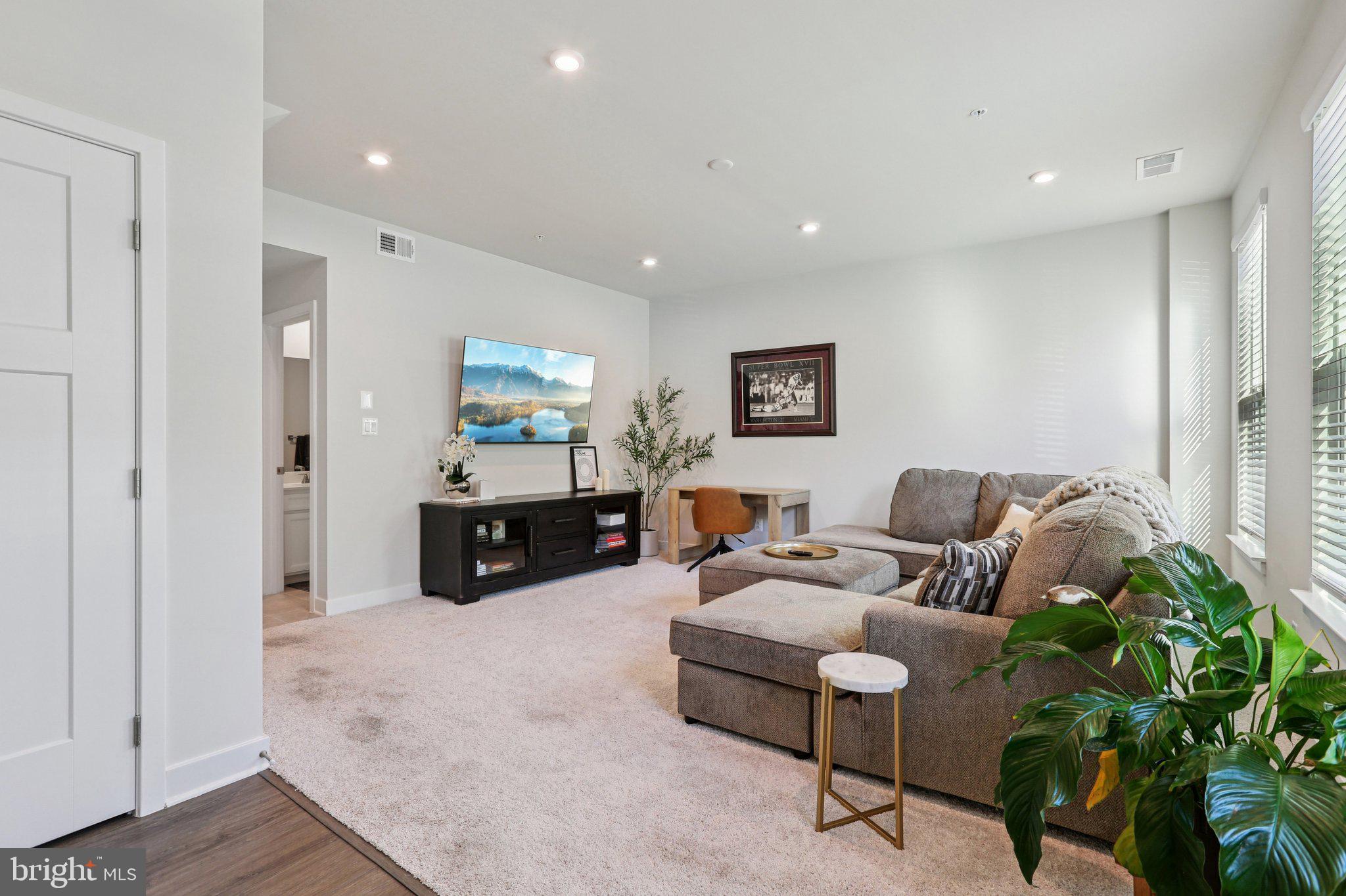 GREENLEIGH AT CROSSROADS - Residential