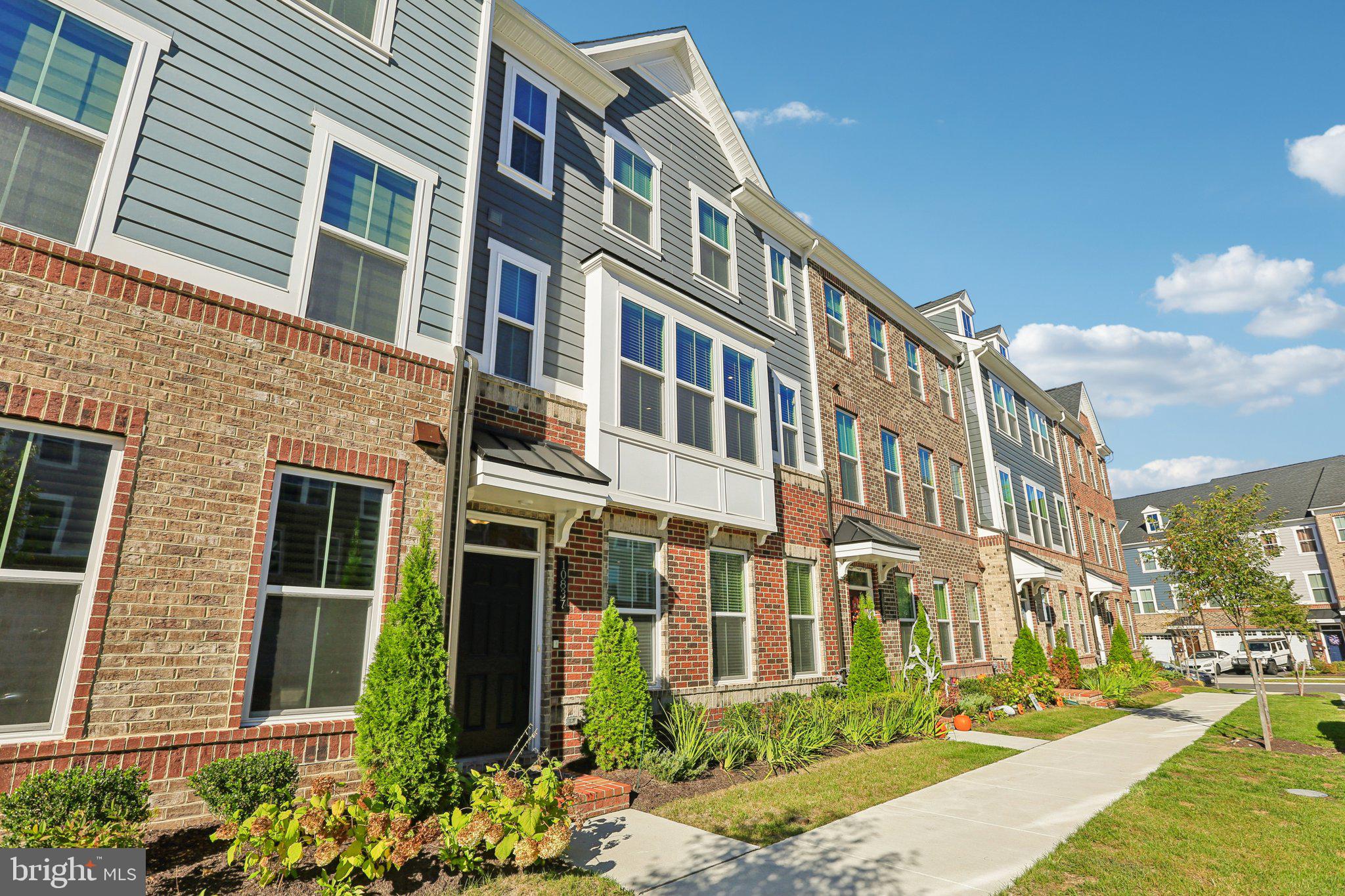 GREENLEIGH AT CROSSROADS - Residential