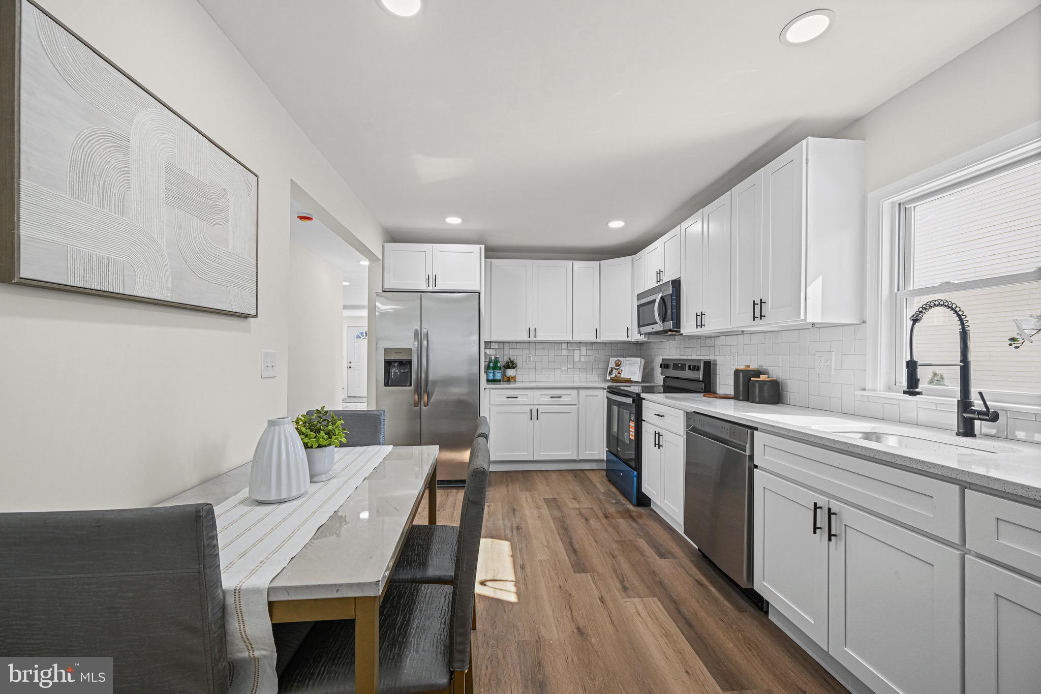 SELBY ON THE BAY - Residential