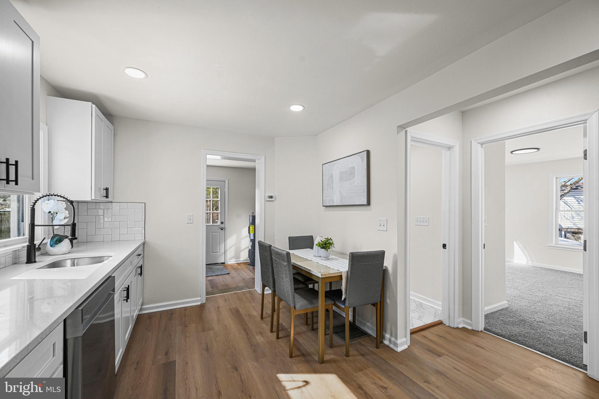 SELBY ON THE BAY - Residential