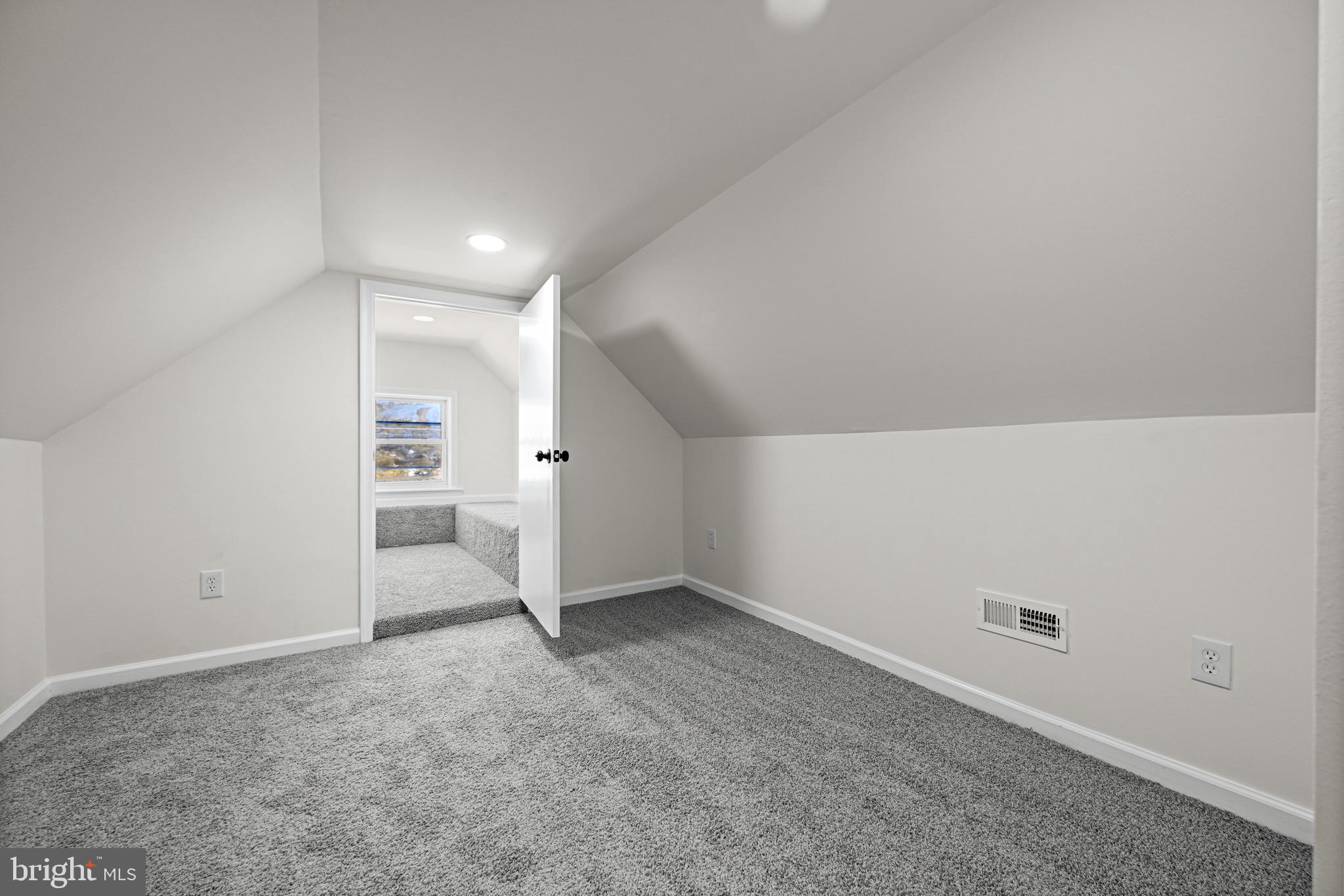 SELBY ON THE BAY - Residential