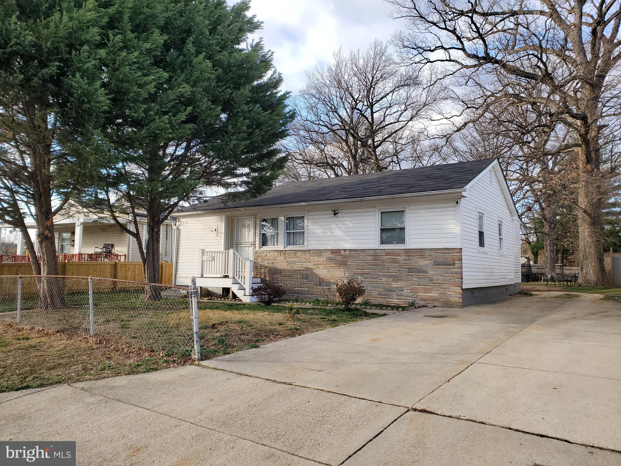 MEALOS OAKS - Residential