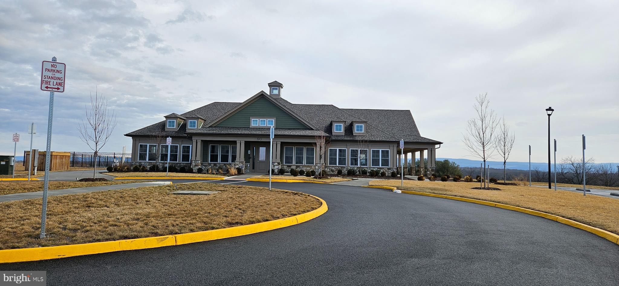 LAKE FREDERICK - Residential Lease