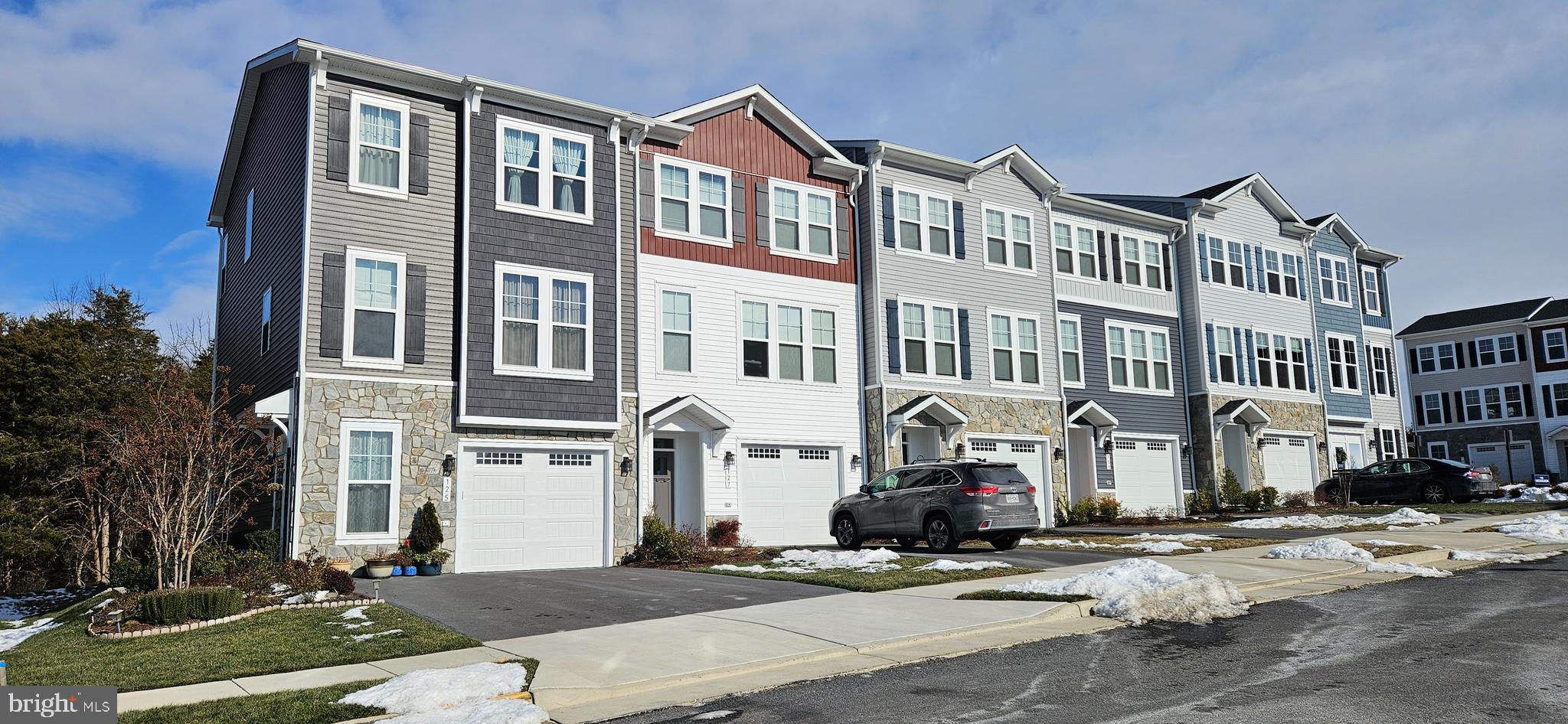 LAKE FREDERICK - Residential Lease