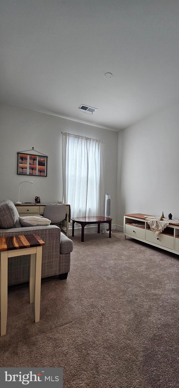 LAKE FREDERICK - Residential Lease