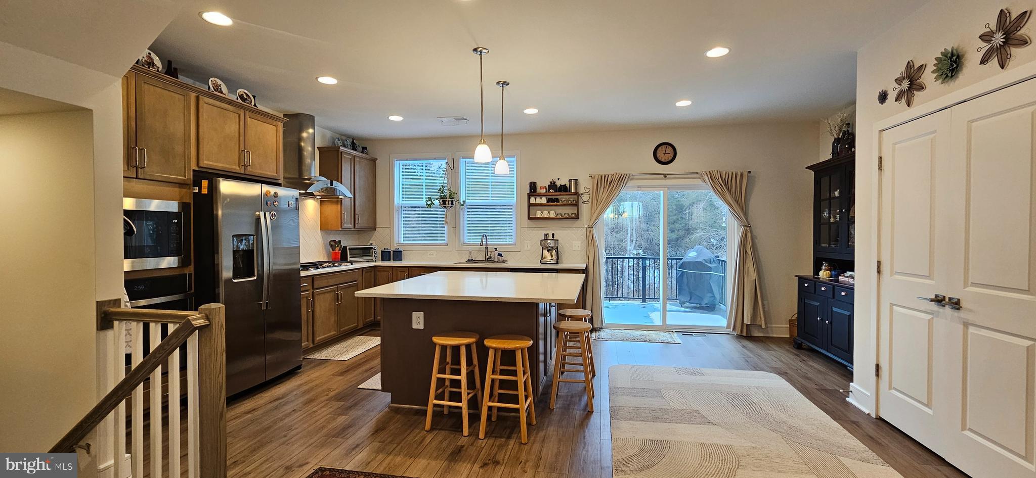 LAKE FREDERICK - Residential Lease