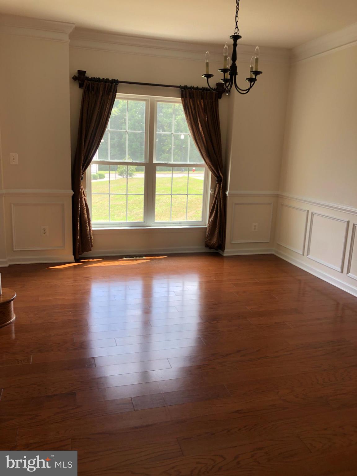 SOUTH RIDING - Residential Lease