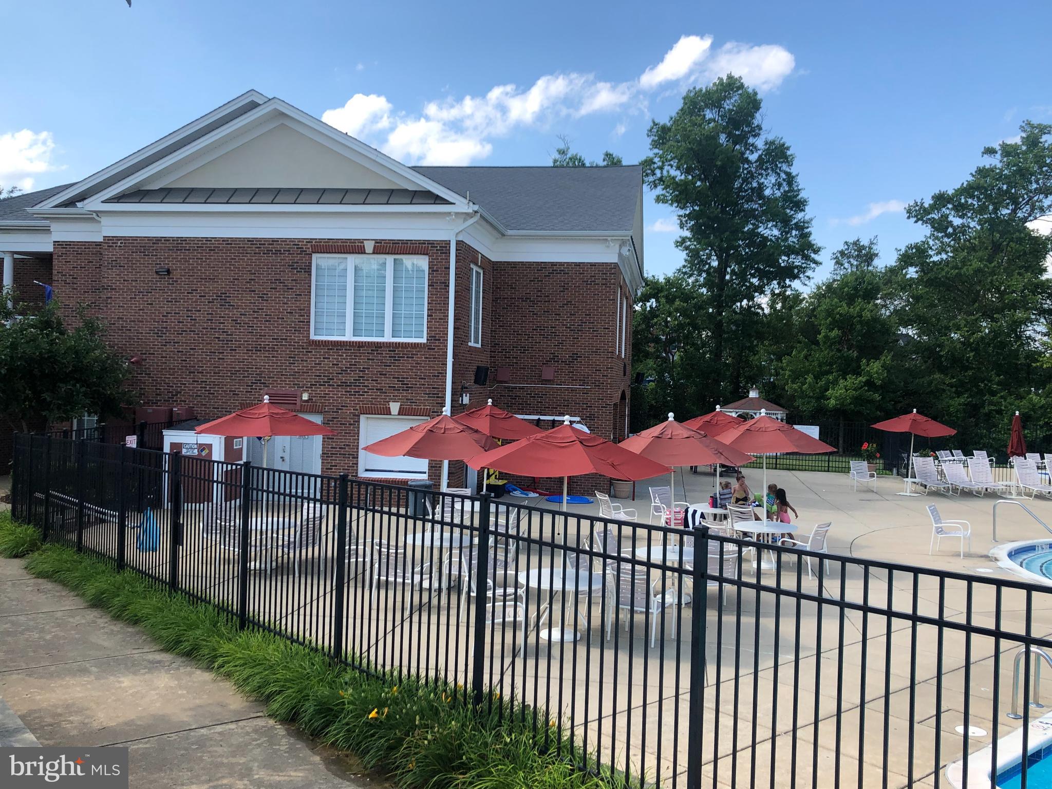 SOUTH RIDING - Residential Lease