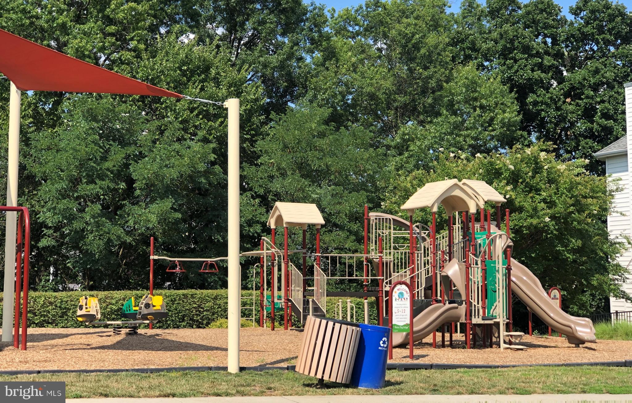 SOUTH RIDING - Residential Lease