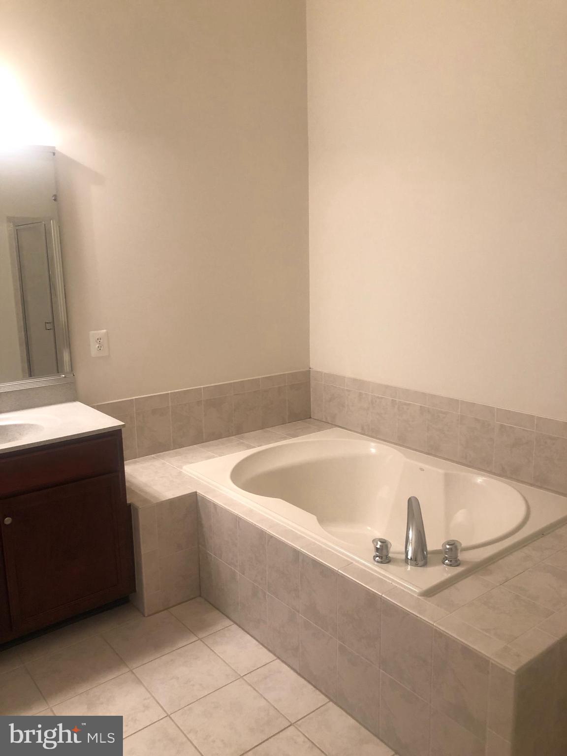 SOUTH RIDING - Residential Lease