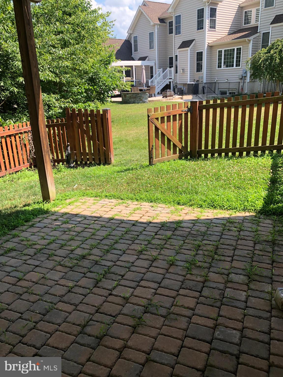 SOUTH RIDING - Residential Lease