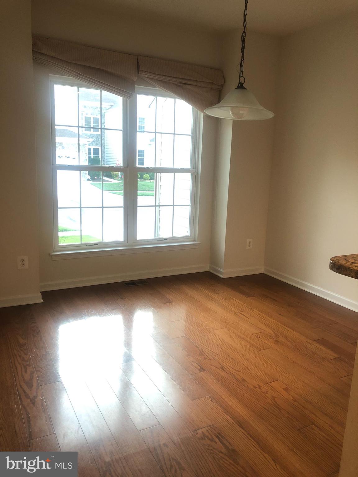 SOUTH RIDING - Residential Lease