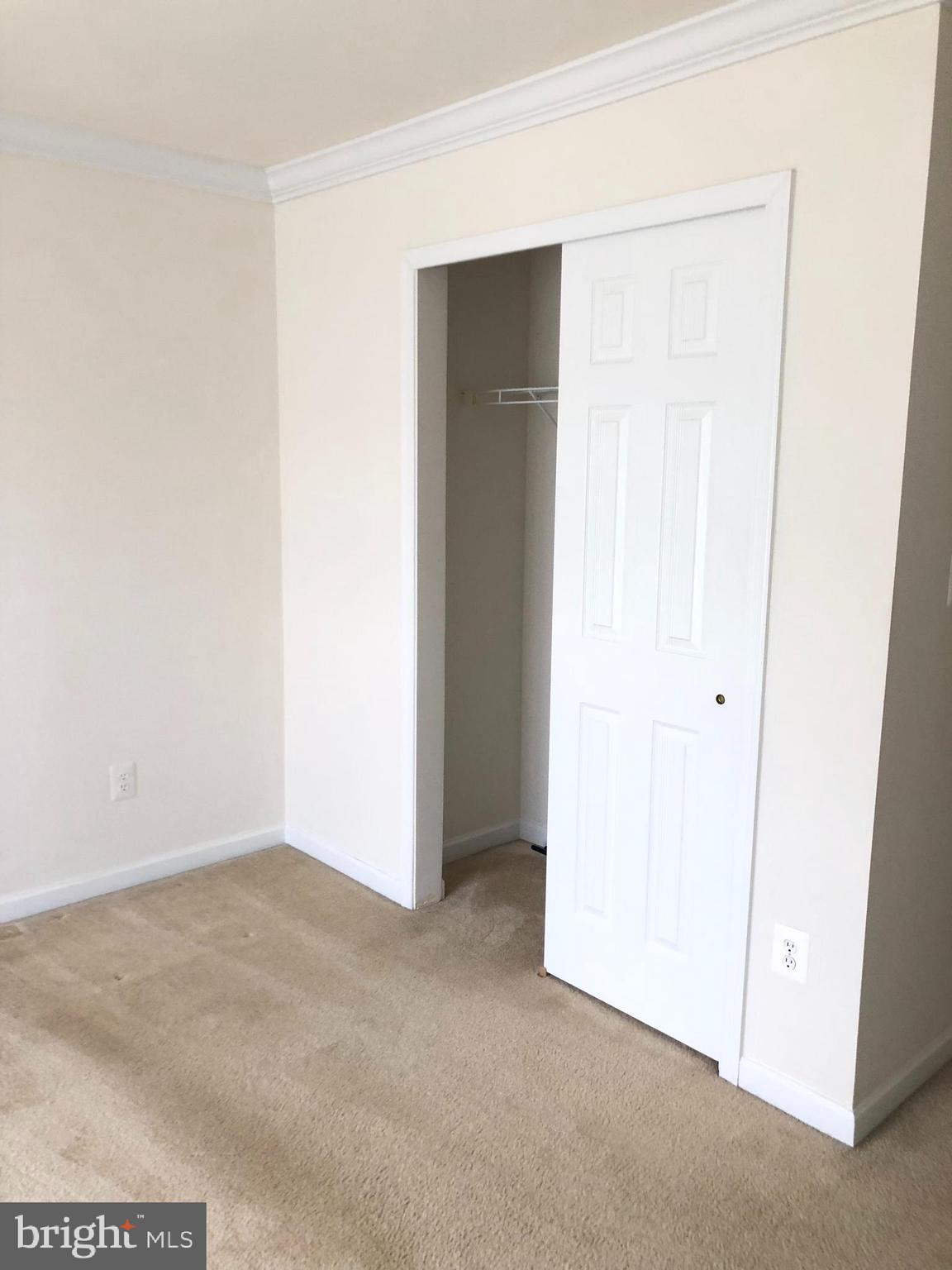 SOUTH RIDING - Residential Lease