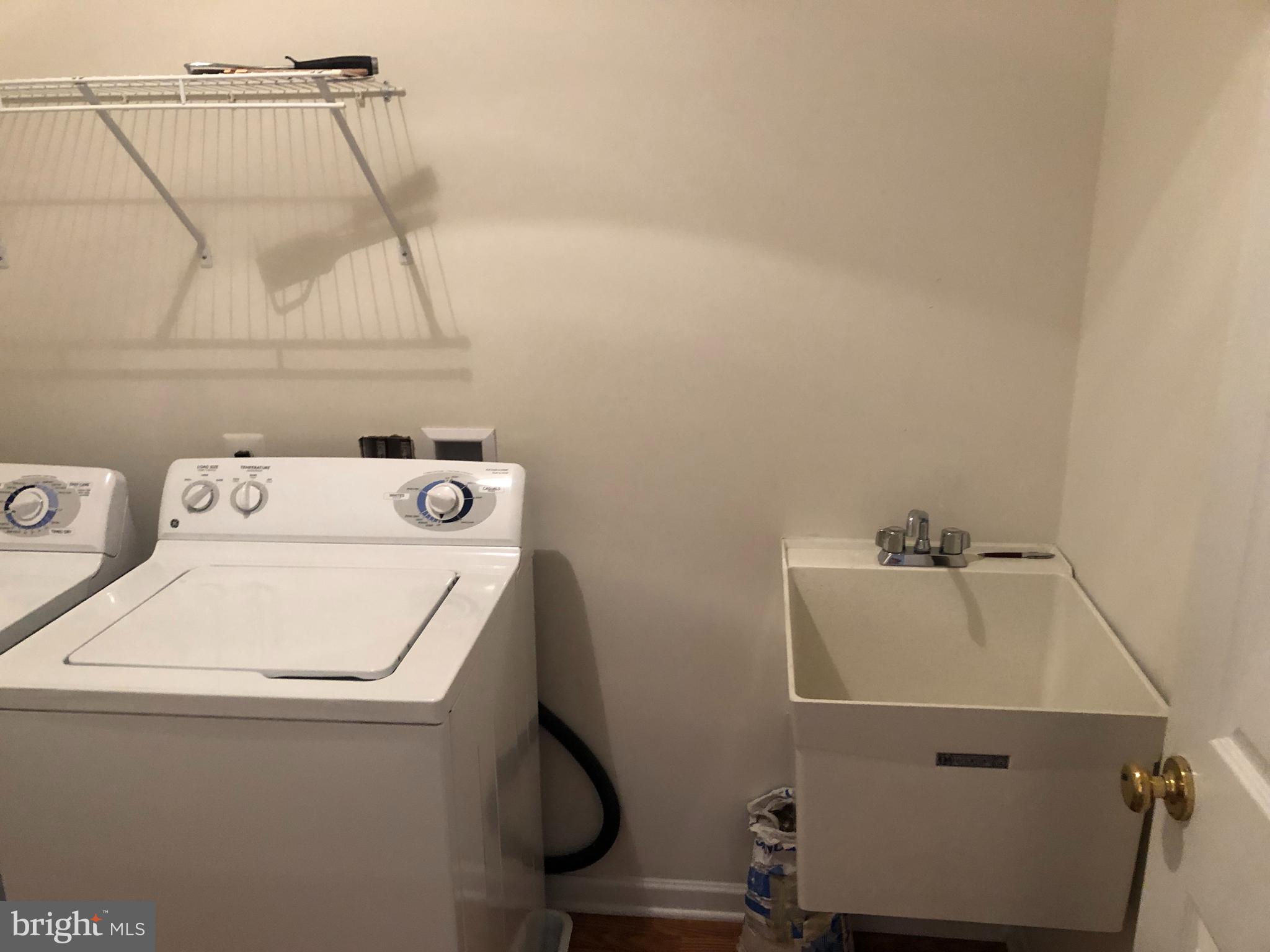 SOUTH RIDING - Residential Lease