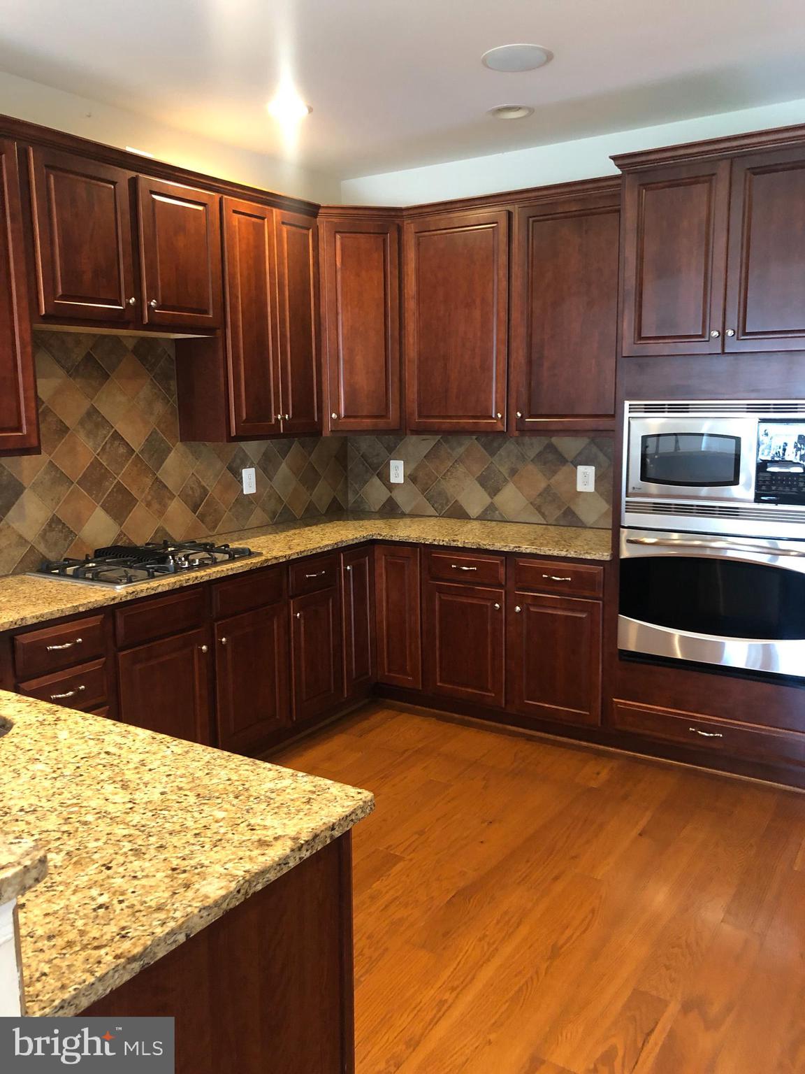 SOUTH RIDING - Residential Lease