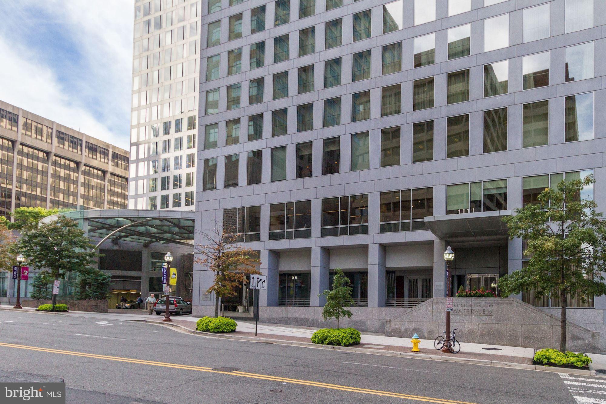 THE WATERVIEW - Residential Lease