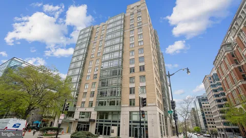 MLS: DCDC2194294