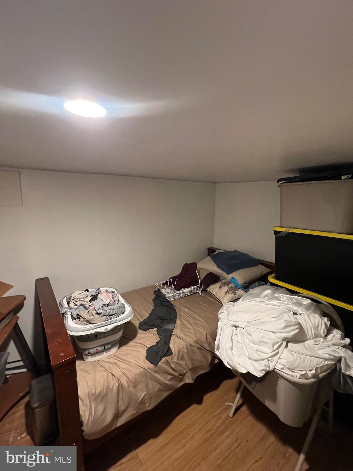 LAWNCREST - Residential