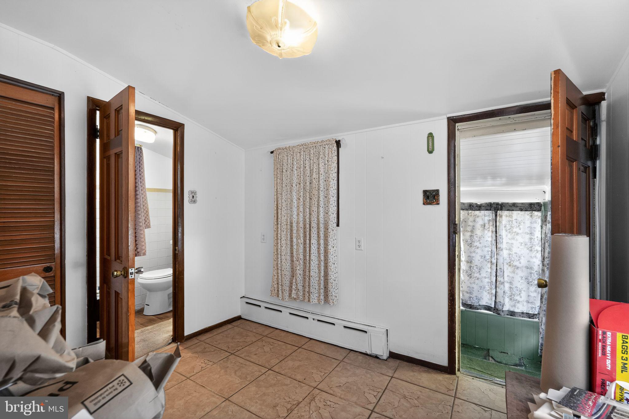 FRANKFORD - Residential