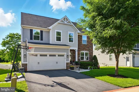 2033 Magnolia Circle, Culpeper, VA MLS: VACU2010646